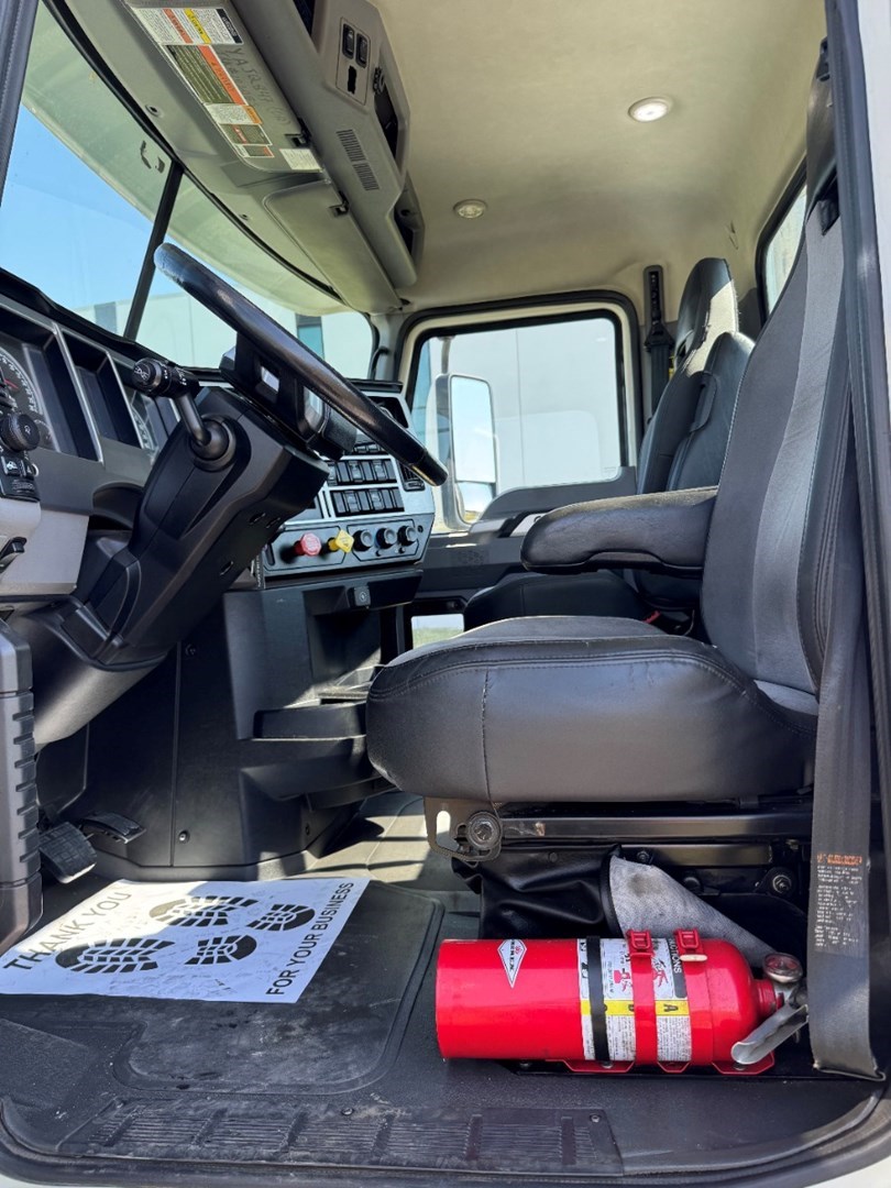 2022 MACK AN64T - USED TRUCKS DAY CAB - image 12